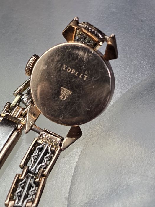 Продадаю часы бу