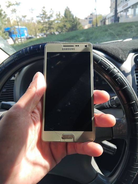 Самсунг а5,нормально,