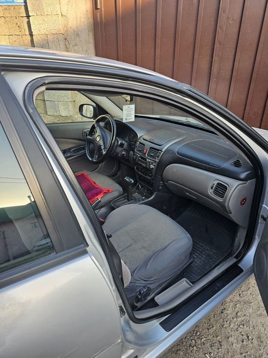 Nissan Almera 1.8 N16