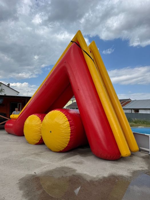 Надувная горка пляжная