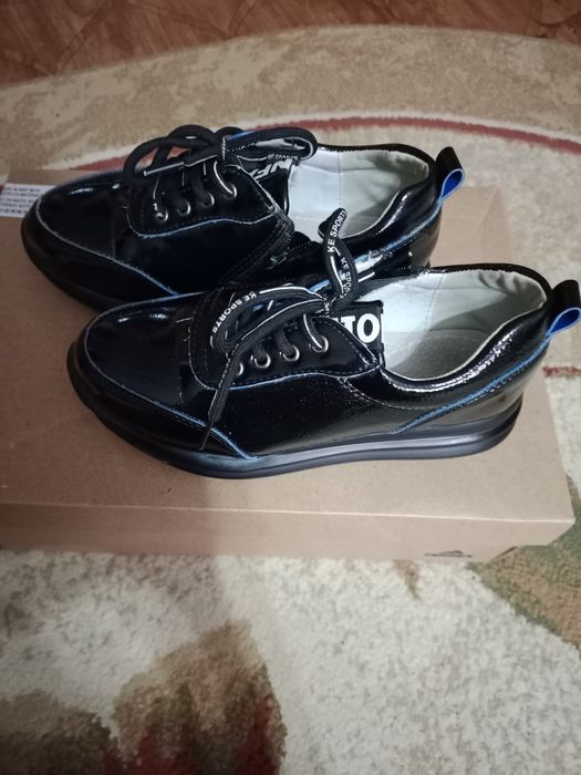 Лакированные  туфельки на девочку