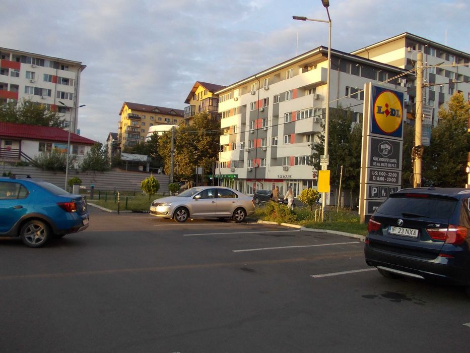 Ofer Ap.2 cam. etaj 1-53m2-Balcon+Parcare str.Rezervelor -LIDL