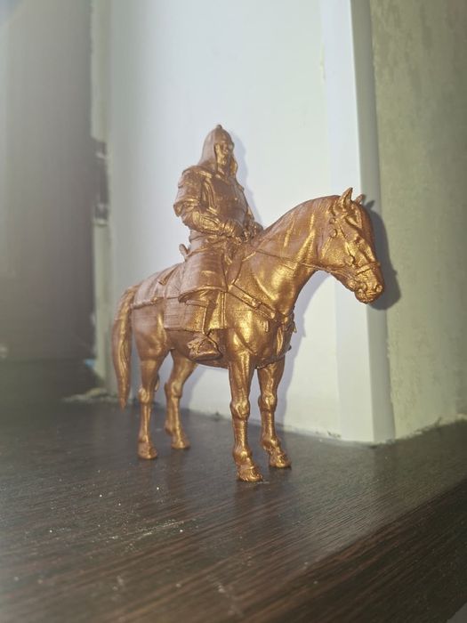 3D Қазақ батыр мыс түсінде боялған