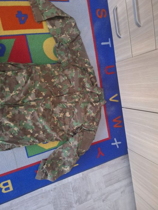 Vând ținute combat