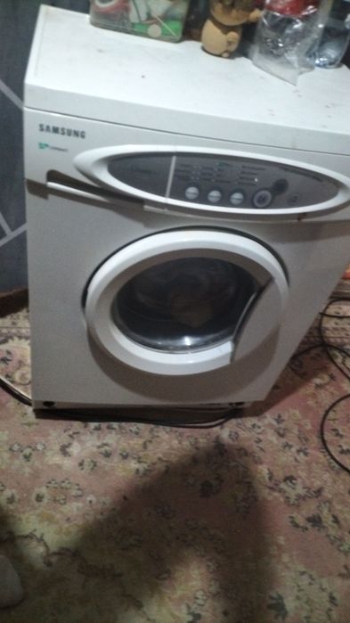 Продам стиральную машинку