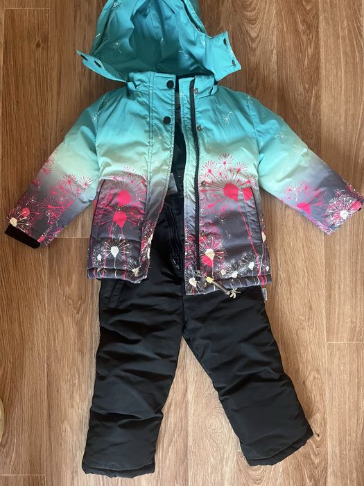 Продам зимние комбинезоны