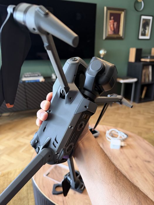 DJI Mavic 3 Pro комплект - като нов