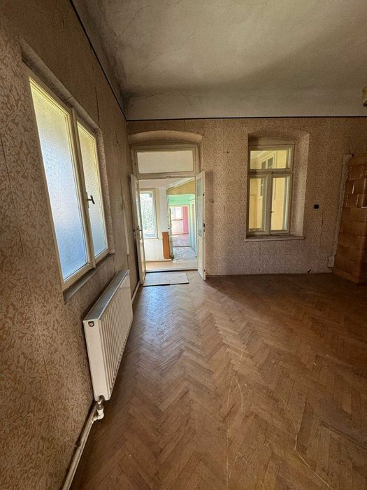 Casa P+1 zona centrala