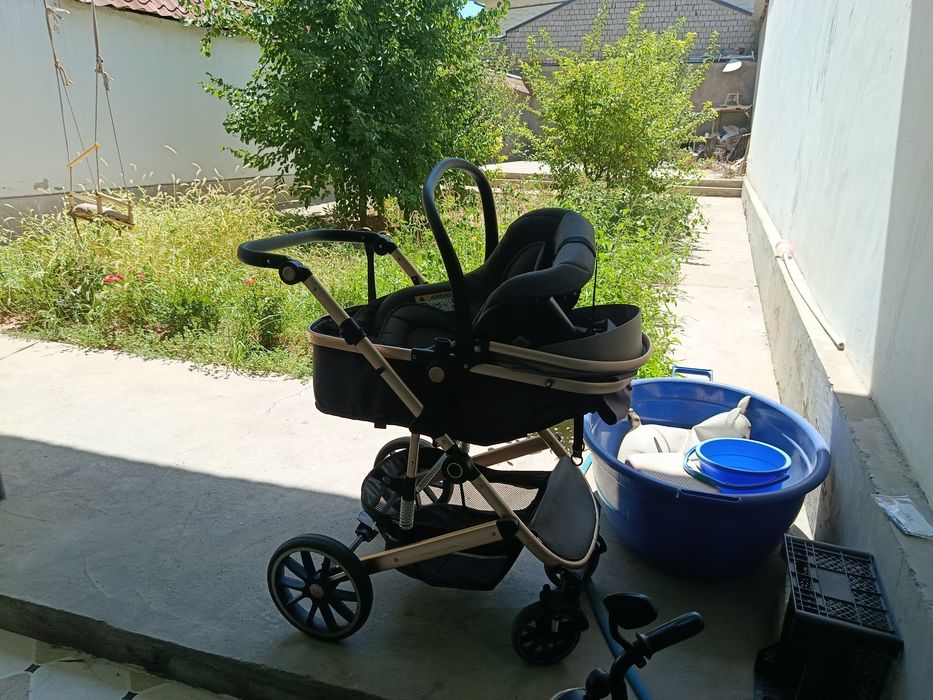 Автолюлька для ребенок с коляской