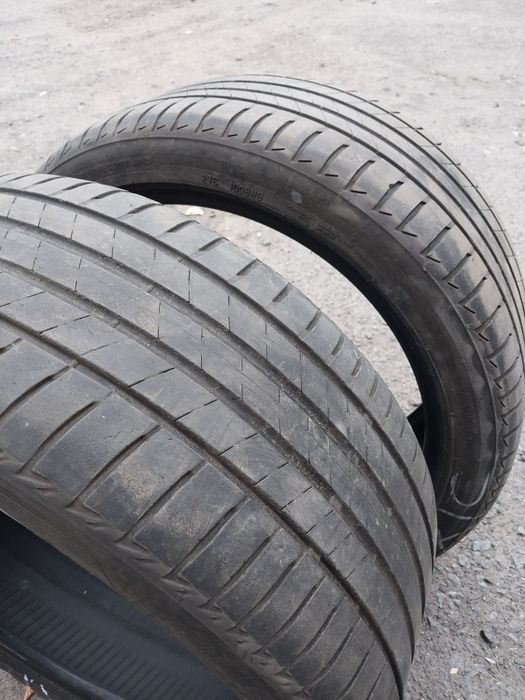 2 шины Bridgestone 245 40 R19.