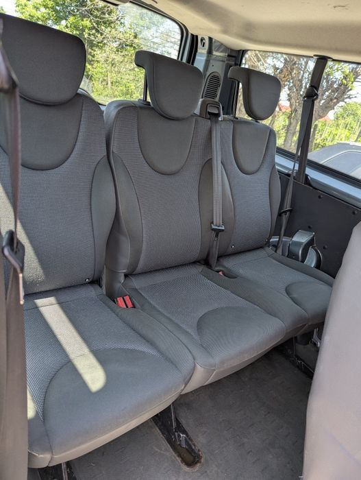 Închiriez Citroen jumpy 8+1 locuri