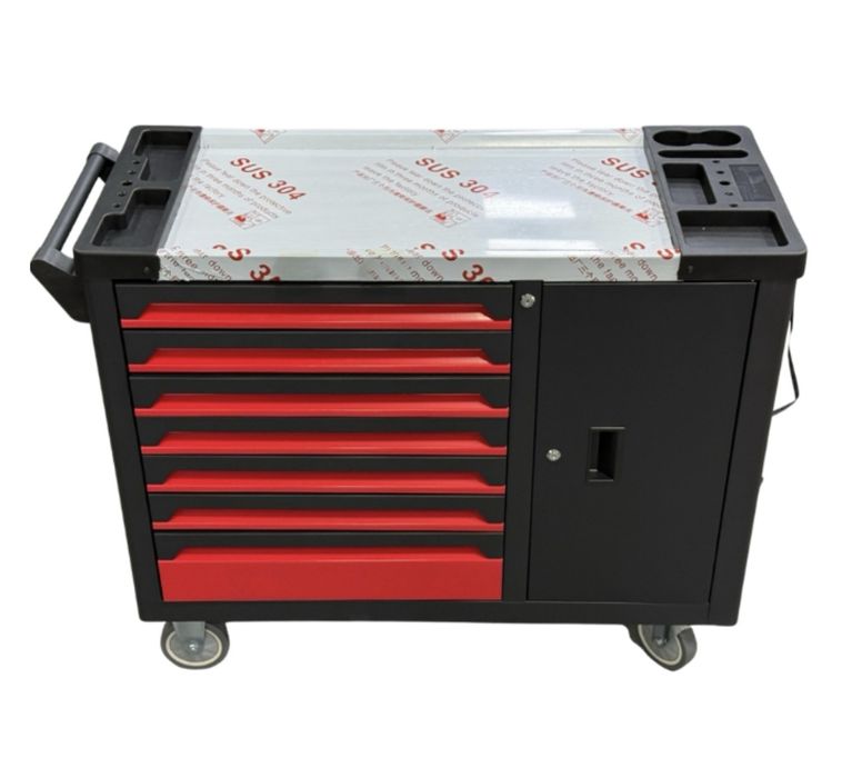 Шкаф за инструменти (празен)