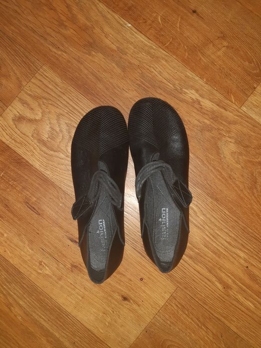 Туфли на девочку