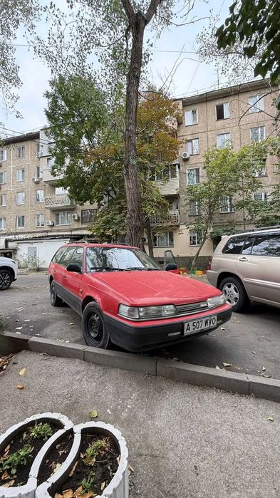 Продаётся мазда 1990 года