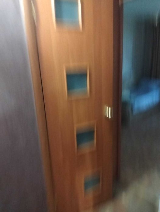 Двери б/у межкомнатные