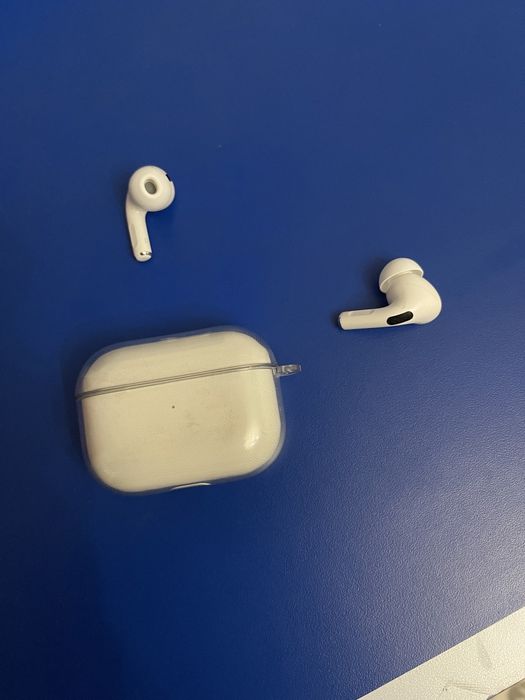 AirPods Pro наушник
