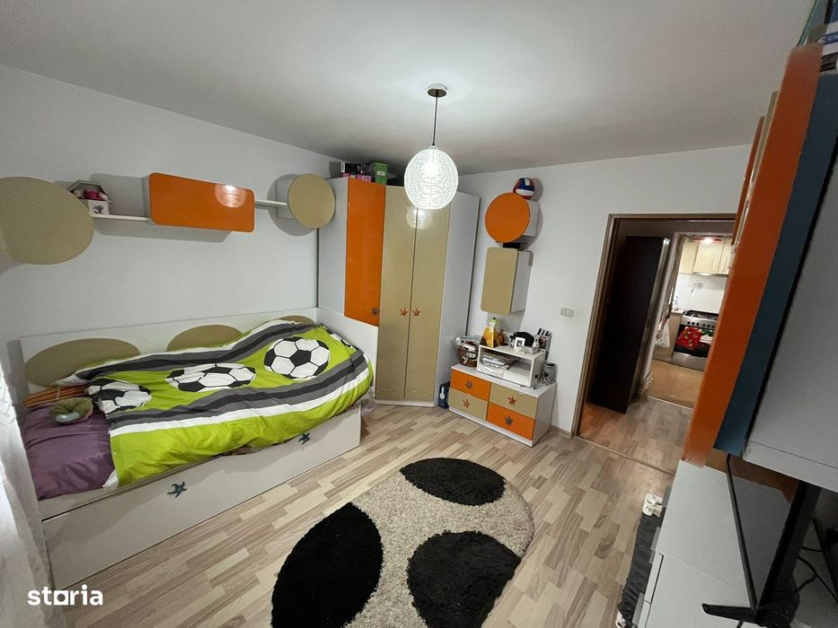 Apartament  3 camere -Zona Sud - 70 mp  - 78000 euro  negociabil
