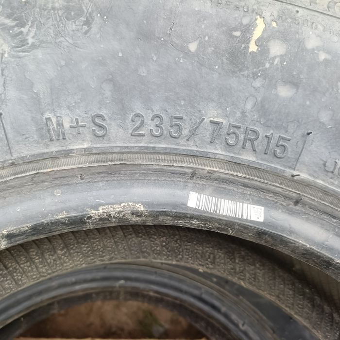 Продам шины 235/75R15