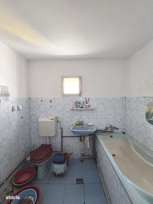 Casa 3 camere + 1.095 mp teren, Parneava