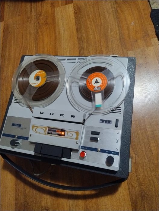 Magnetofon UHER 704