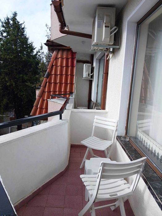 Дава се под наем Едностаен апартамент в к.к. Св.Св. Константин и Елена - 300 кв.м за 153 € - Снимка #3