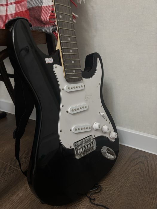 Электрогитара Terris (Strat-тип)