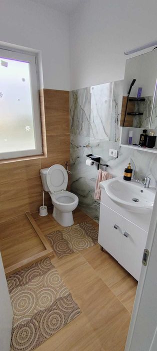 Inchiriez apartament 2 camere - curte - prima inchiriere - 370 euro