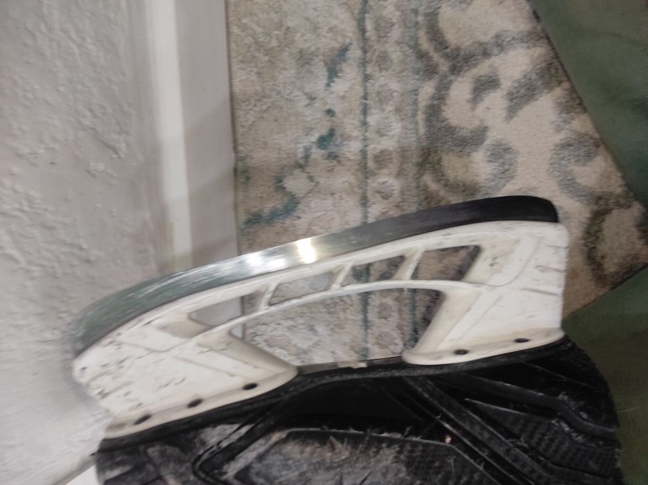 BAuer ns  коньки