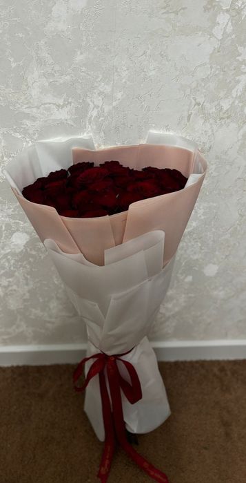 Свежие цветы продаеться