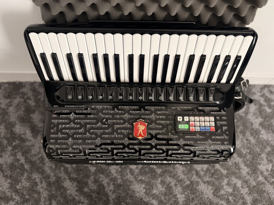 Vand acordeon digital Paolo Soprani