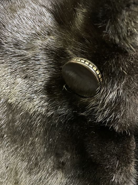 Продам норковую шубу