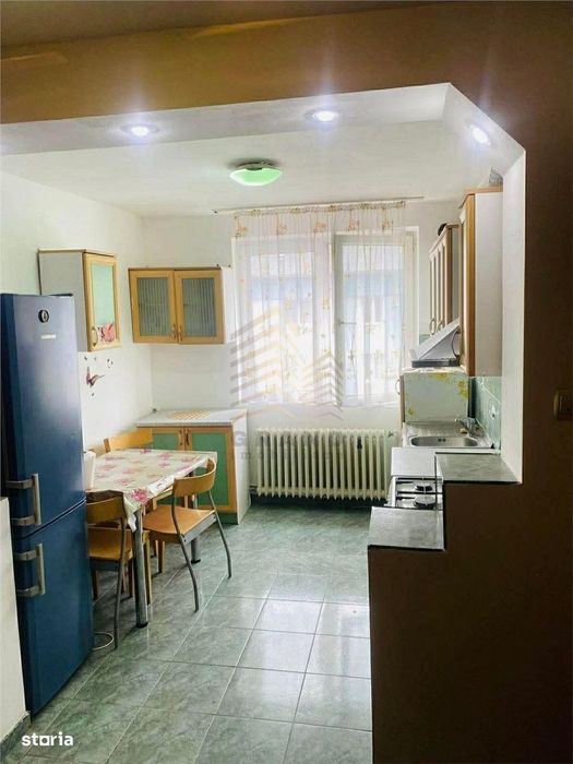 Apartament 3 camere, Big