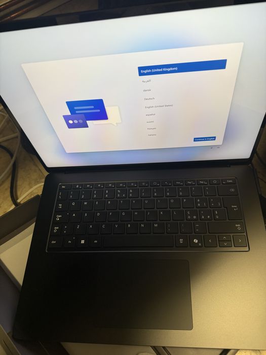 Laptop sigilat microsoft surface 7th edition x elite 16gb 1tb nou