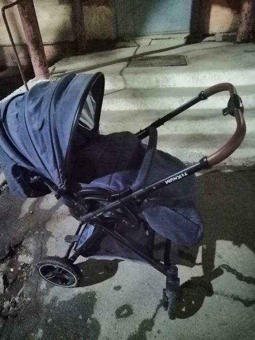 Продам коляску в хорошем состоянии.