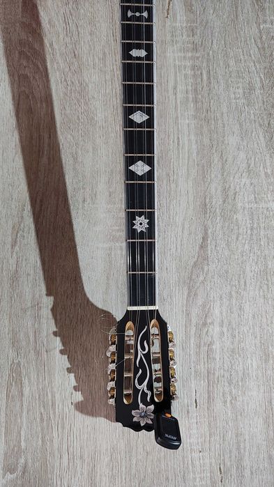 Продавам поръчково гръцко бузуки