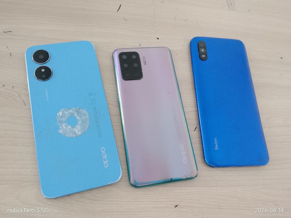 Продаю не рабочий телефон