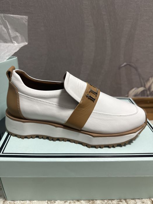 ILVI кросовки женские