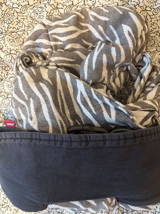 Хибридна раница/слинг за бебеносене Twist, zebra print