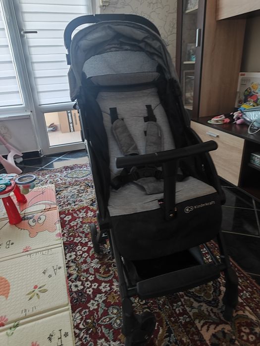 Лятна количка Kinderkraft Pilot