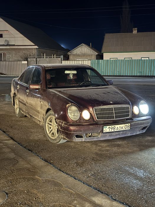 Мерс 210 сатылады