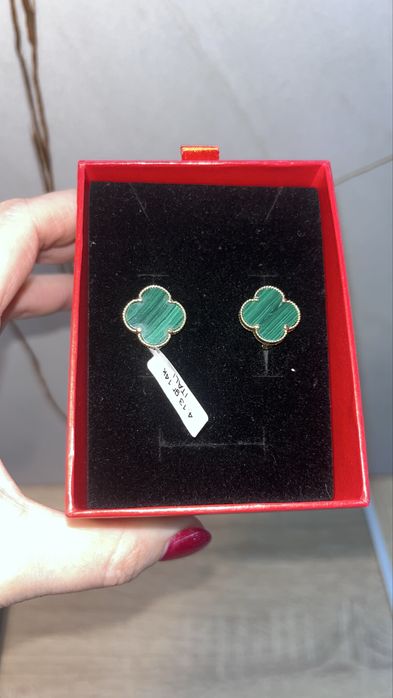 Золотые серьги новые