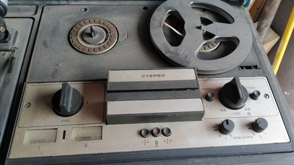 Магнитола Романтика. Стерео 115 пластинка