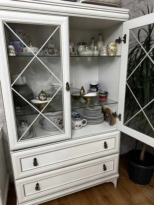 Сервант в гостиную. Тумба под ТВ