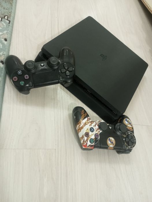Playstation 4slim