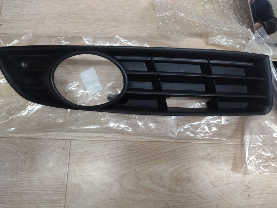 Решётки радиатора Passat B6