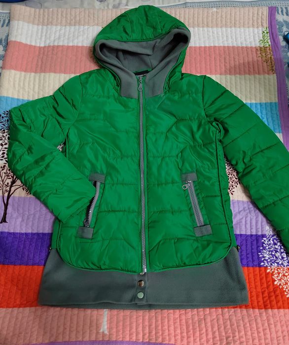 Женский пуховик почти новый
