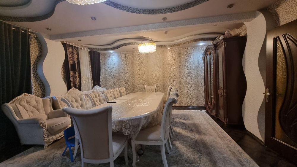 Продаётся 4/2/5 на Юнусабаде 19 квартал