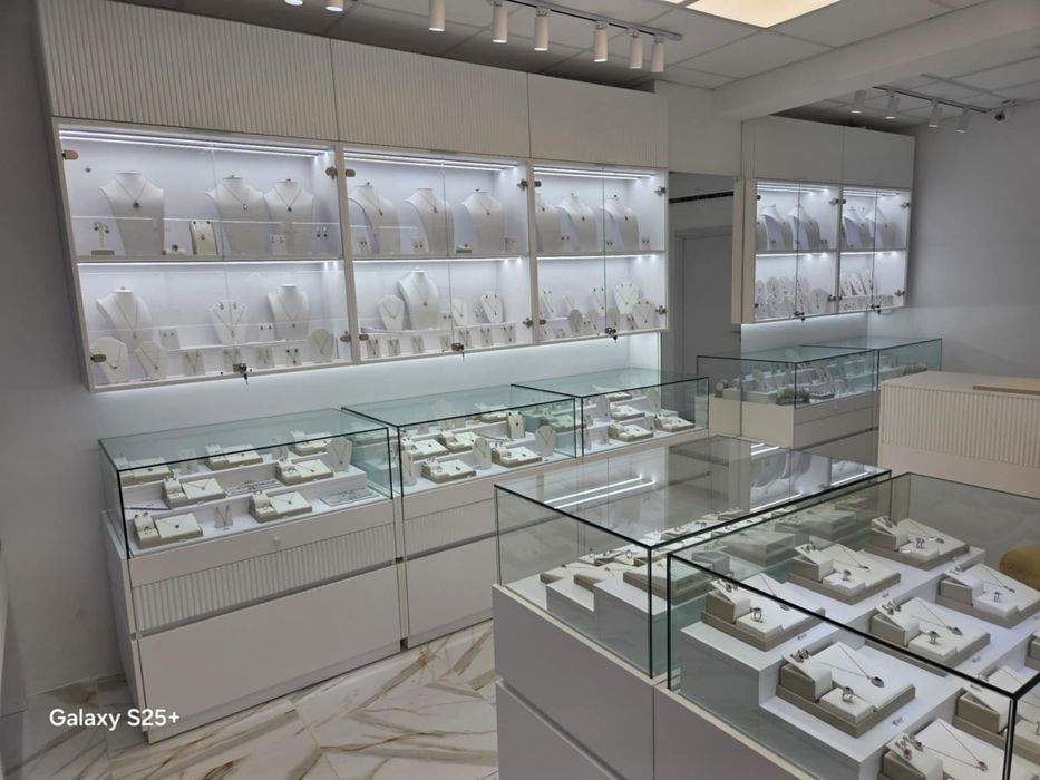 Оборудване магазин за бижута