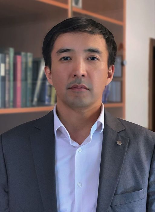 Юрист по гражданским и уголовным делам