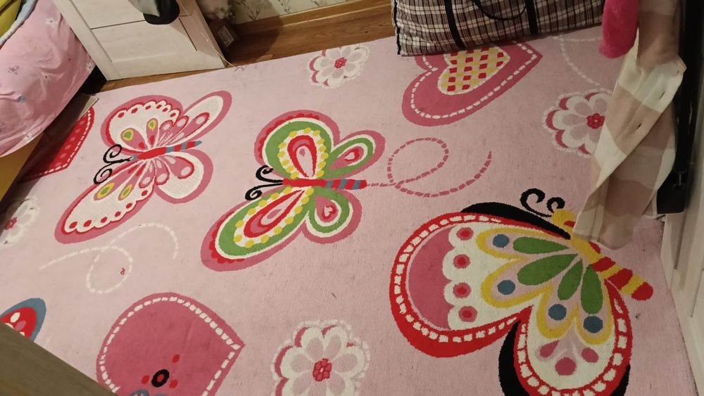 Продам ковёр 2*3 для детской комнаты